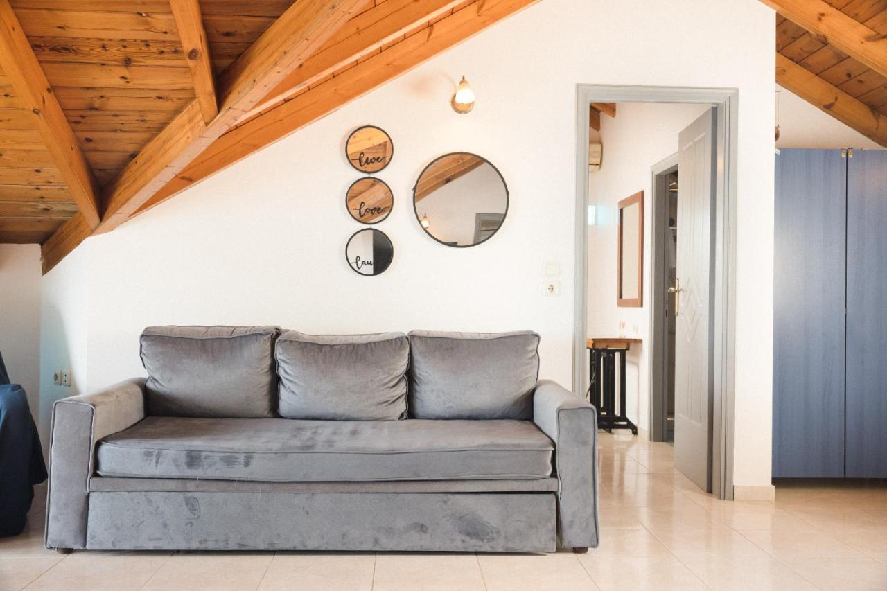 Lithakia  George Beachfront Apartments מראה חיצוני תמונה