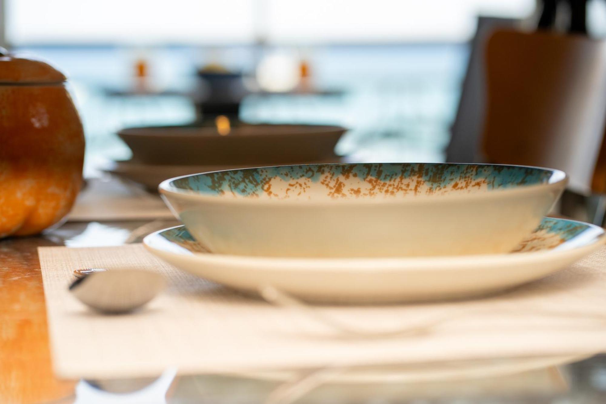Lithakia  George Beachfront Apartments חדר תמונה