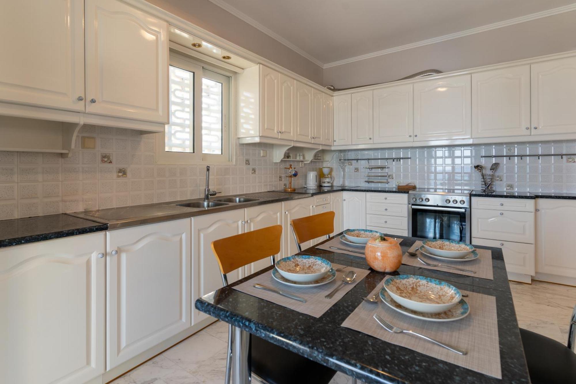 Lithakia  George Beachfront Apartments חדר תמונה